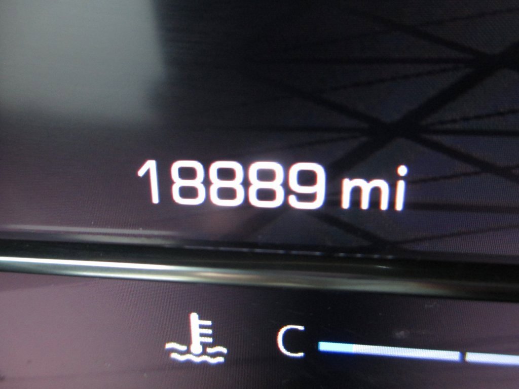 Certified 2025 GMC Sierra 1500 AT4 w/ AT4 Premium Package image 33