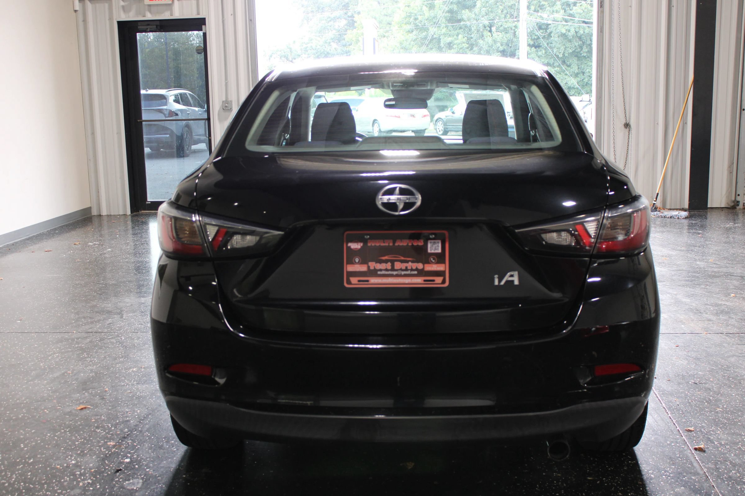 Used 2016 Scion iA FWD image 4