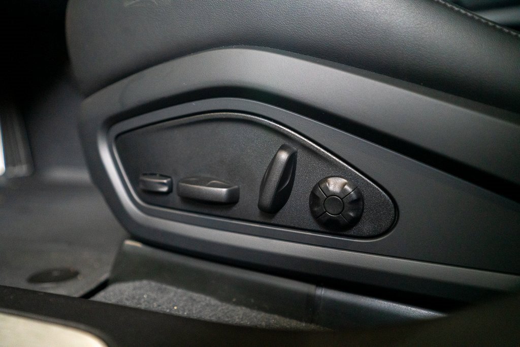 New 2026 Porsche Taycan image 25