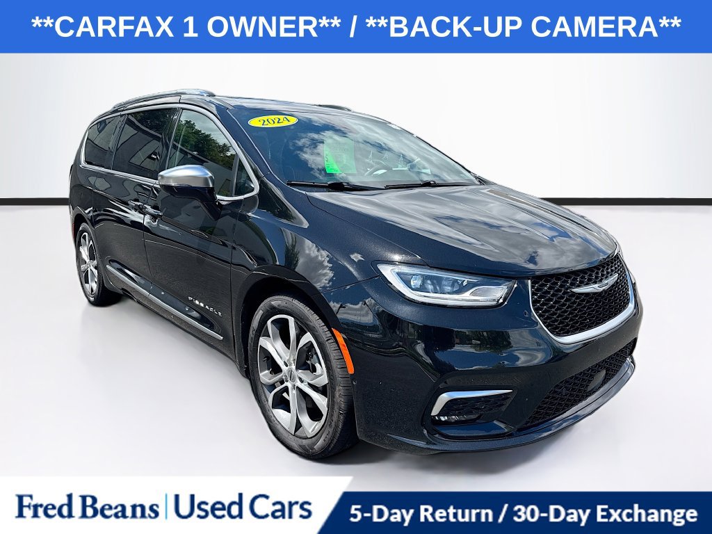Used 2024 Chrysler Pacifica Pinnacle