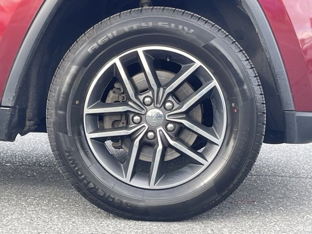 Used 2017 Jeep Grand Cherokee Limited image 19