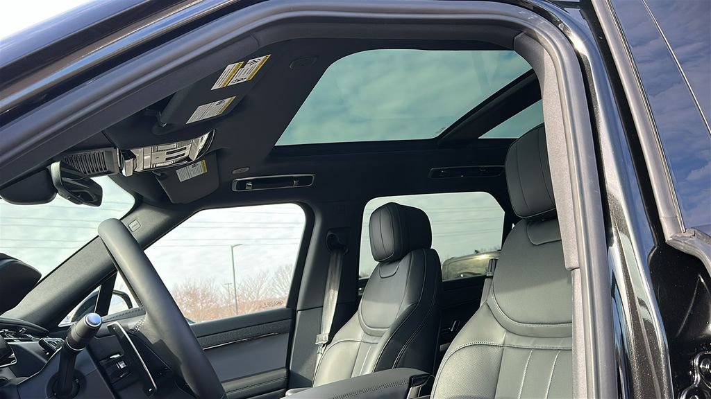 New 2026 Land Rover Range Rover Sport Dynamic SE image 10