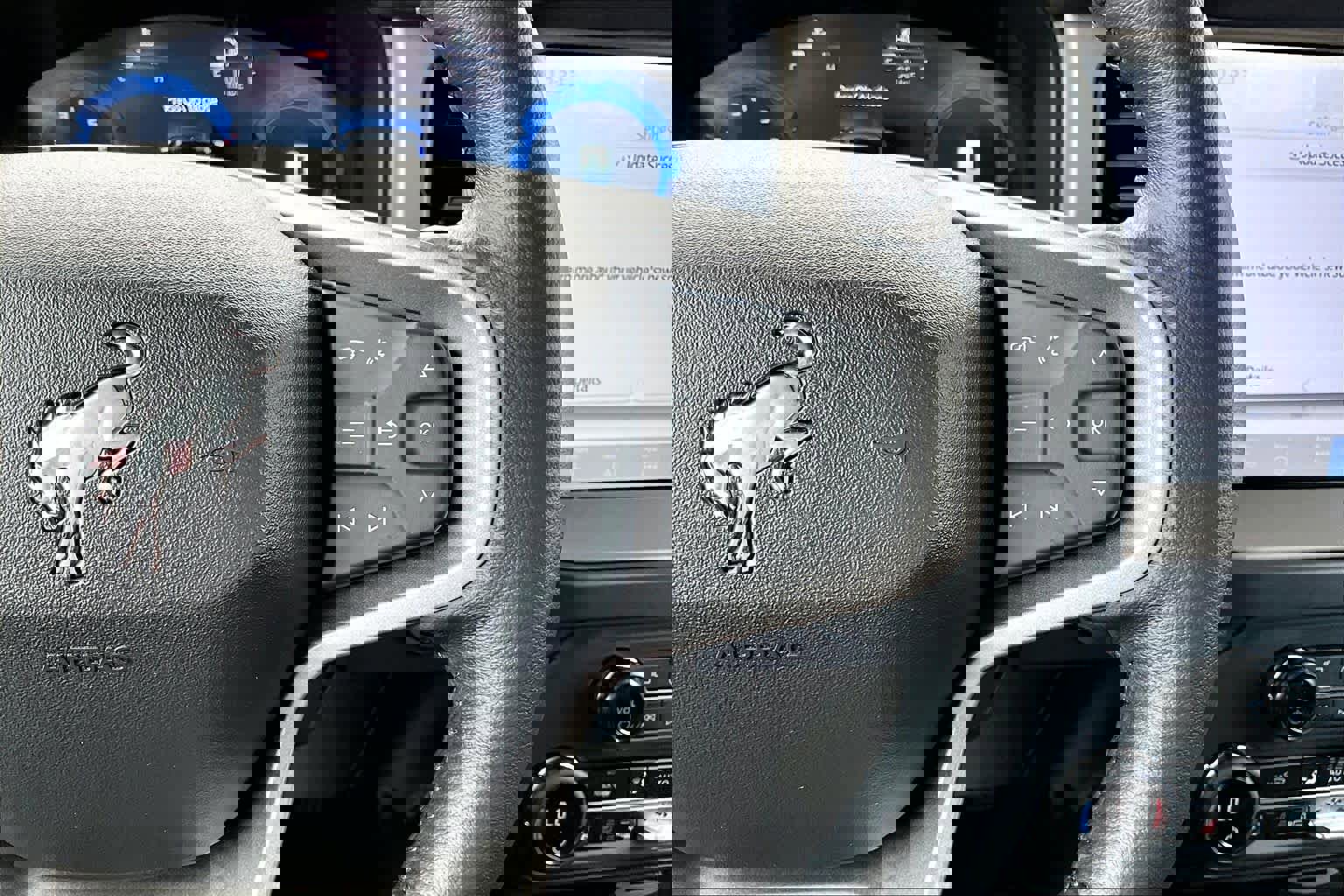 Used 2025 Ford Bronco Outer Banks image 24