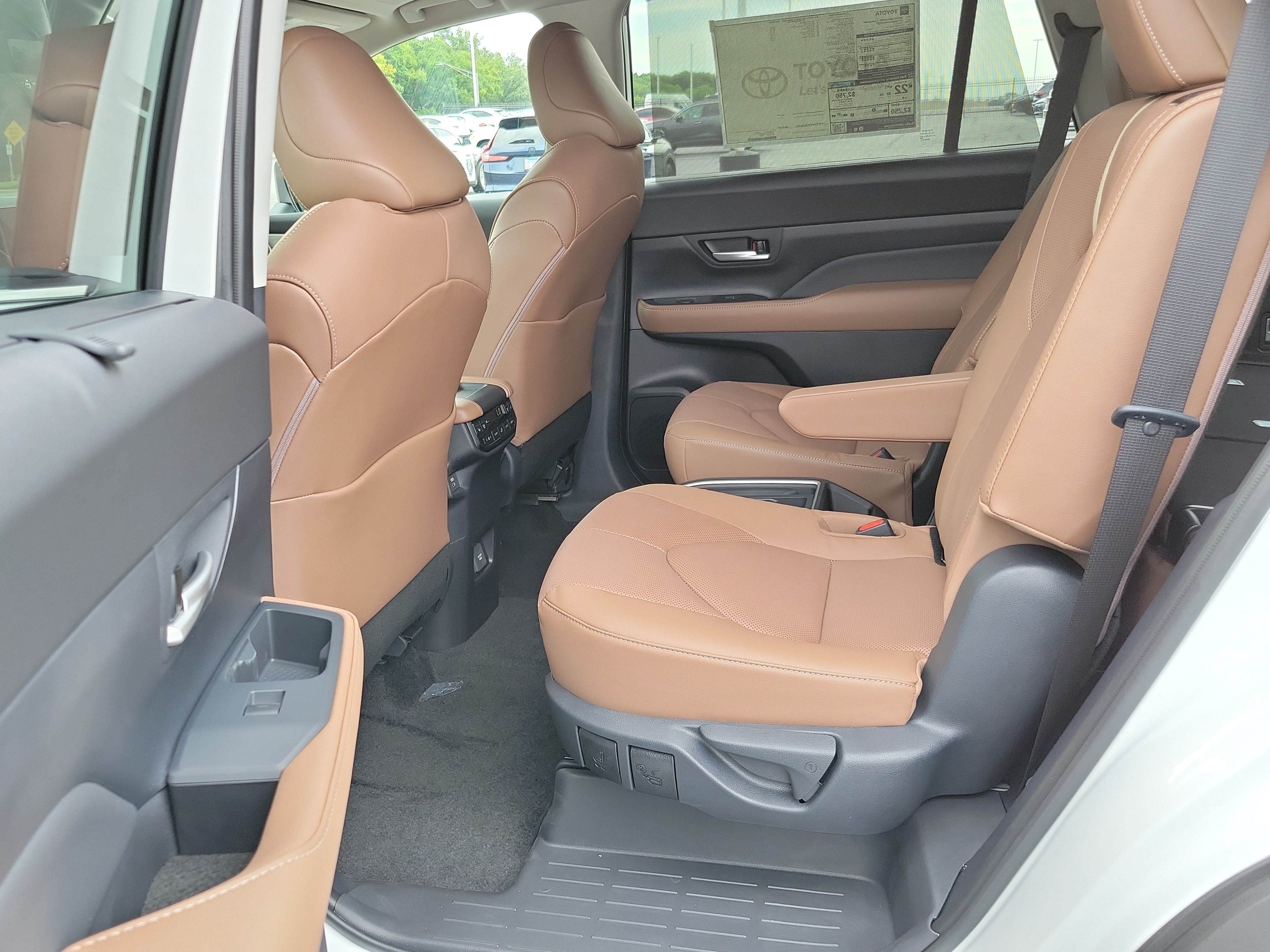 New 2026 Toyota Grand Highlander AWD image 13