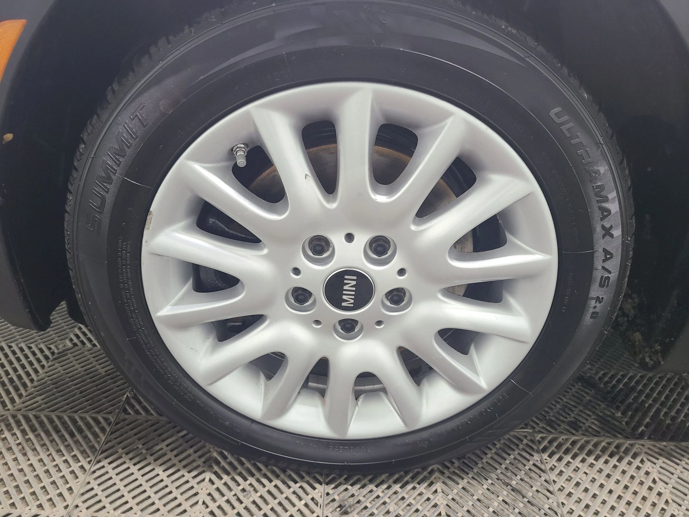 Used 2015 MINI Cooper S image 18