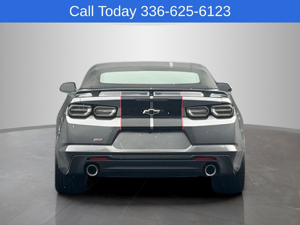 Used 2019 Chevrolet Camaro SS RWD image 4