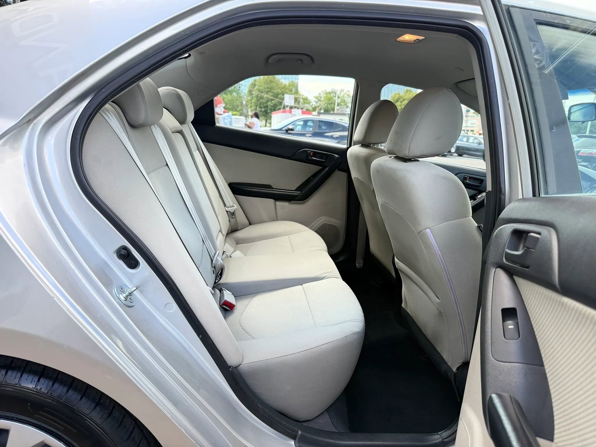 Used 2010 Kia Forte EX FWD image 31