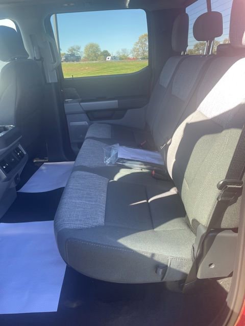 New 2026 Ford F250 XLT w/ XLT Premium Package image 20