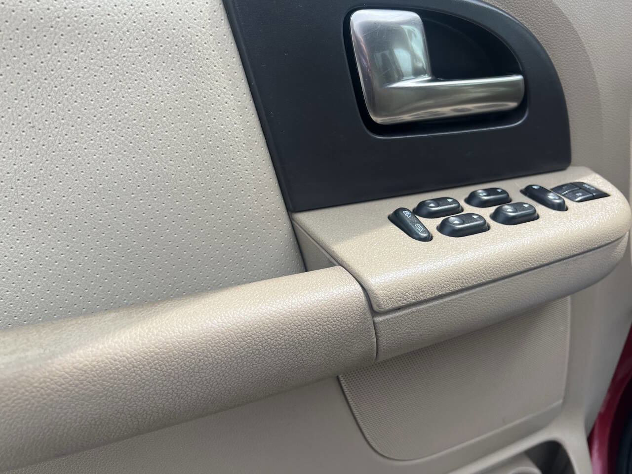 Used 2004 Ford Expedition Eddie Bauer image 13