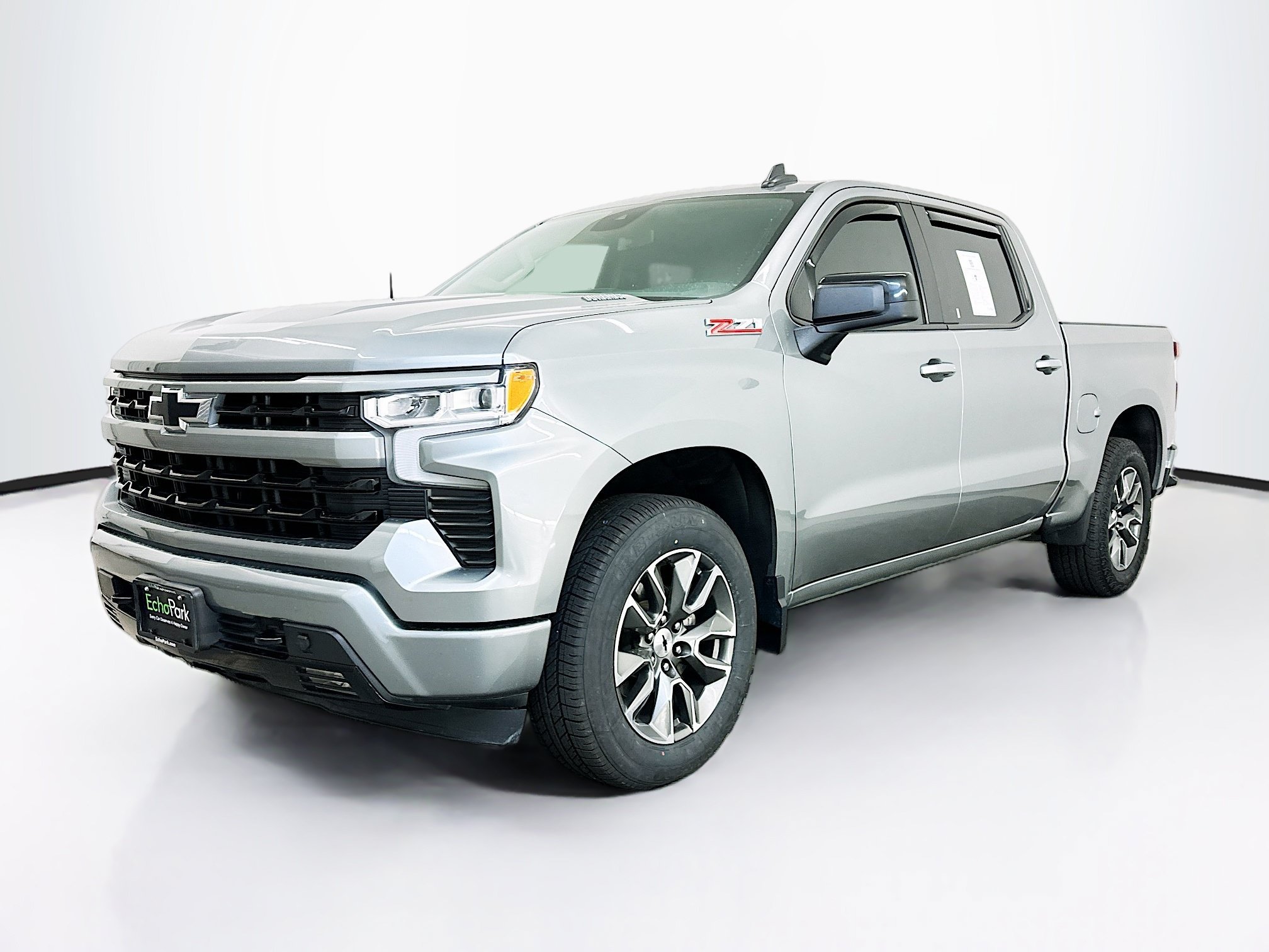 Used 2023 Chevrolet Silverado 1500 RST AWD/4WD image 3