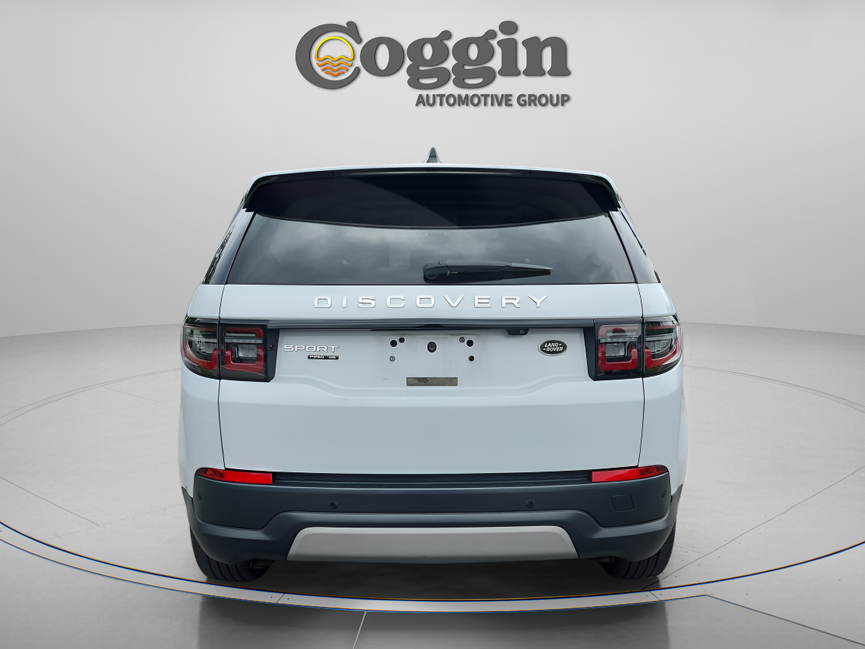 Used 2020 Land Rover Discovery Sport SE AWD/4WD image 4