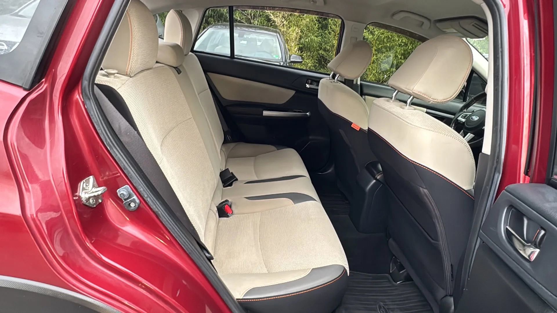 Used 2016 Subaru Crosstrek 2.0i Premium image 13