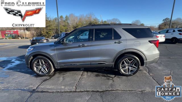 Used 2025 Ford Explorer ST-Line w/ ST-Line Street Pack AWD/4WD image 5