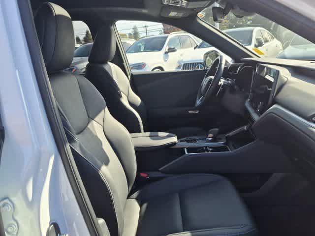 Used 2025 Lexus TX 350 AWD w/ Technology Package image 23