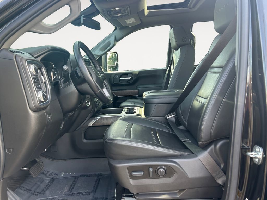 Used 2022 GMC Sierra 3500 Denali image 15