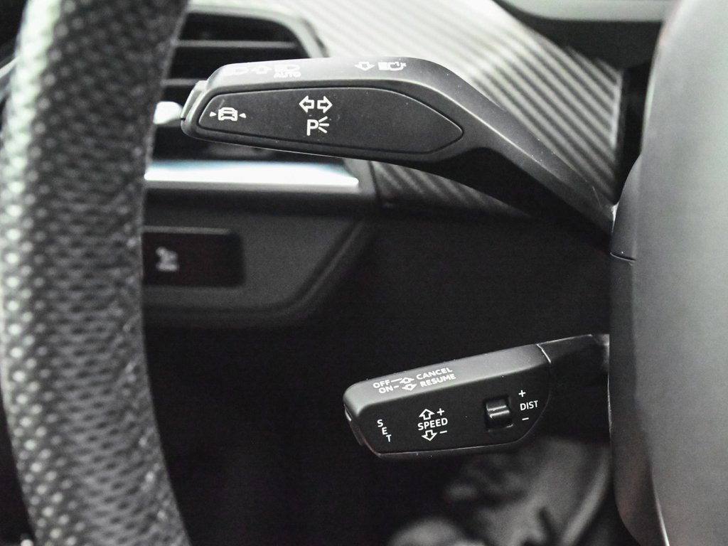 Used 2024 Audi e-tron GT Premium Plus image 21