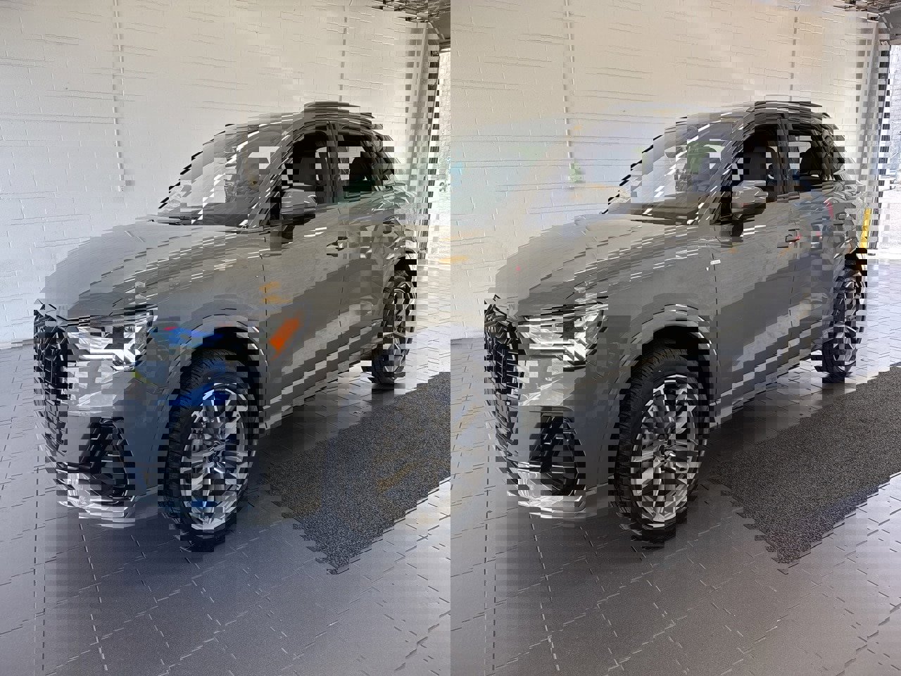 New 2025 Audi Q3 2.0T Premium image 4