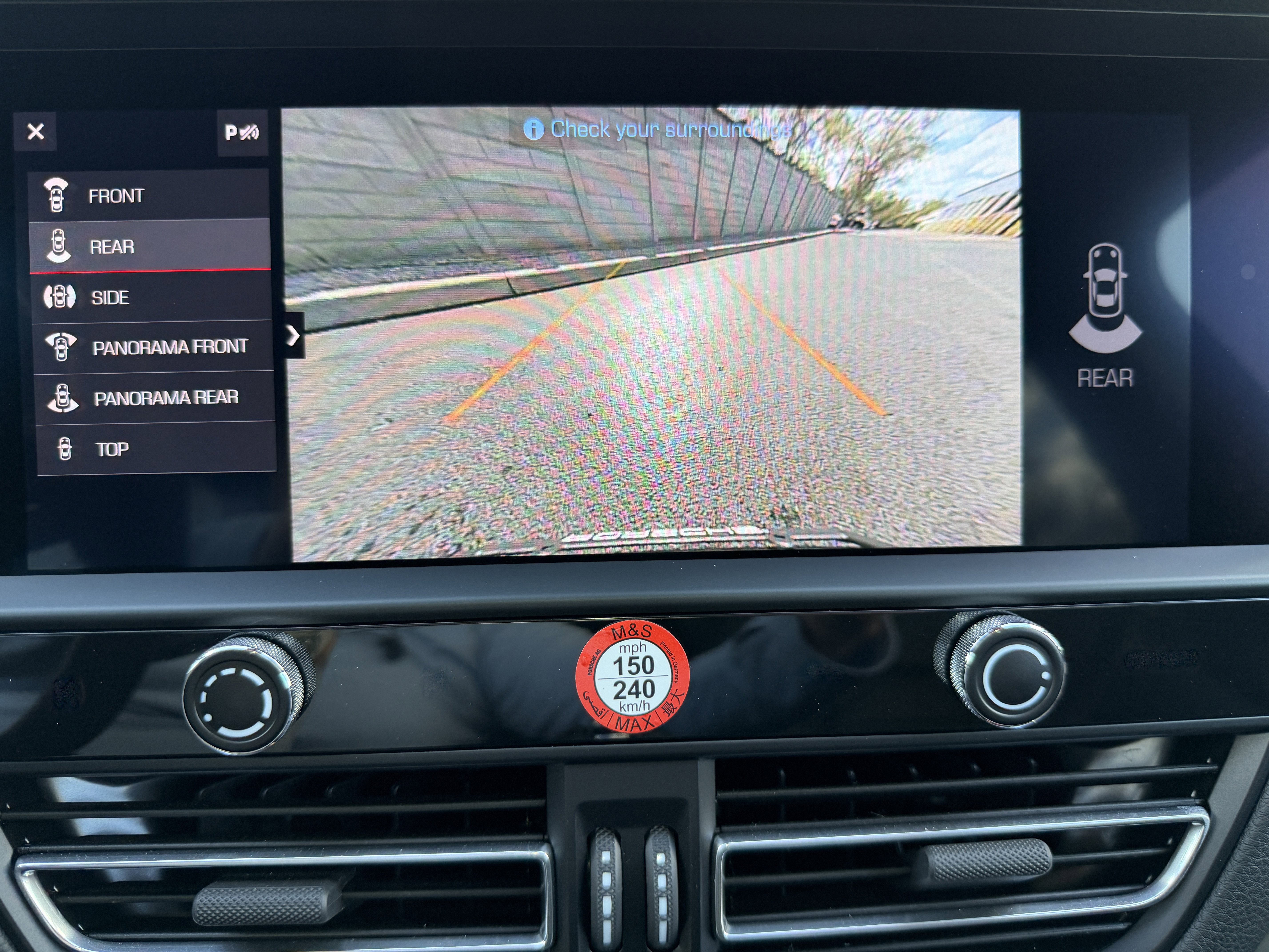 Certified 2025 Porsche Macan image 31