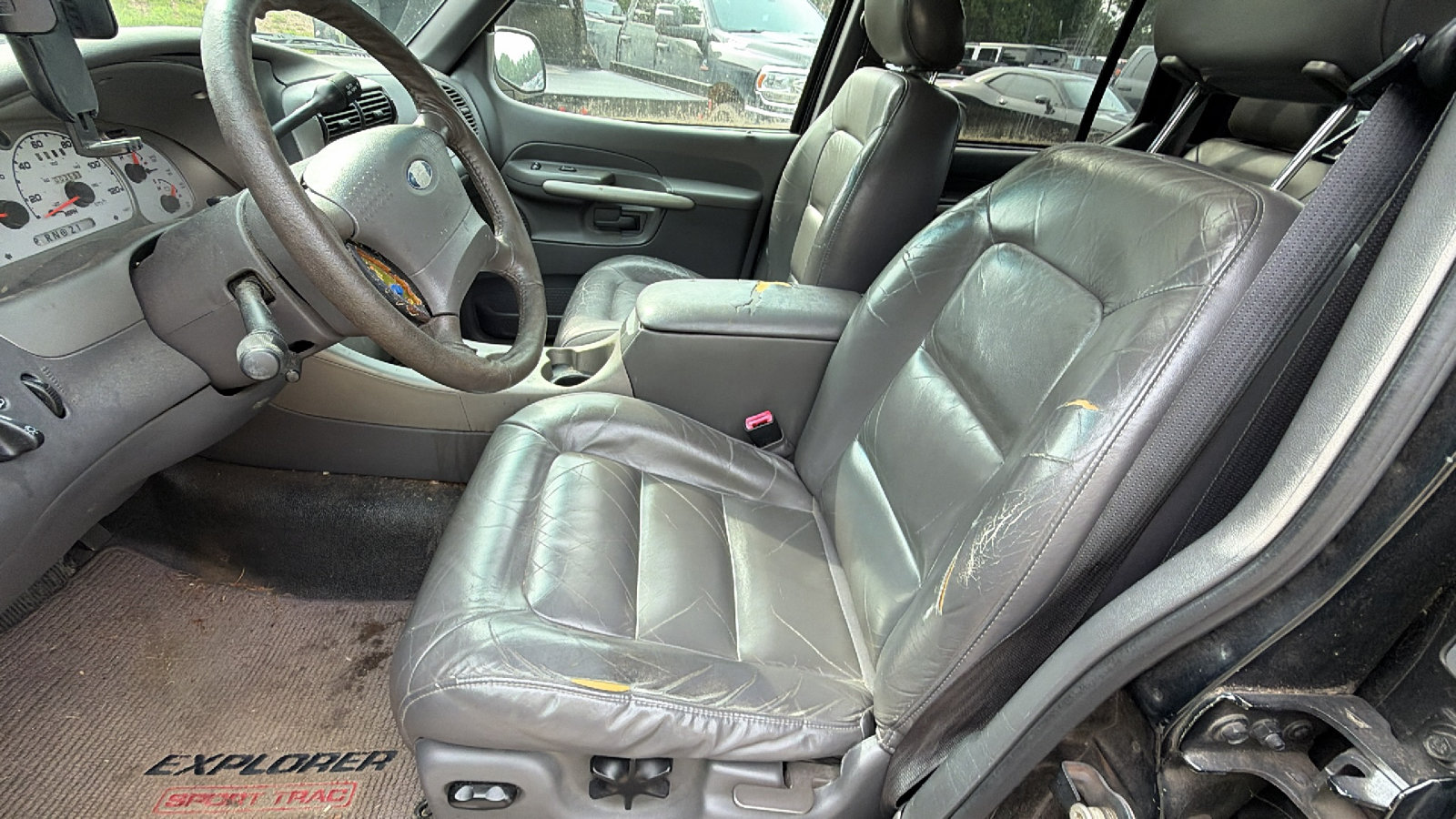 Used 2001 Ford Explorer Sport Trac 4x4 image 15