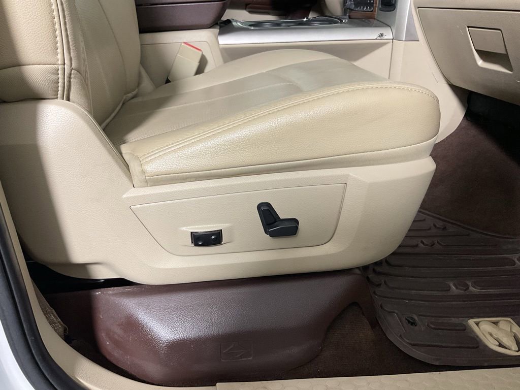 Used 2018 RAM 1500 Laramie w/ Convenience Group AWD/4WD image 38
