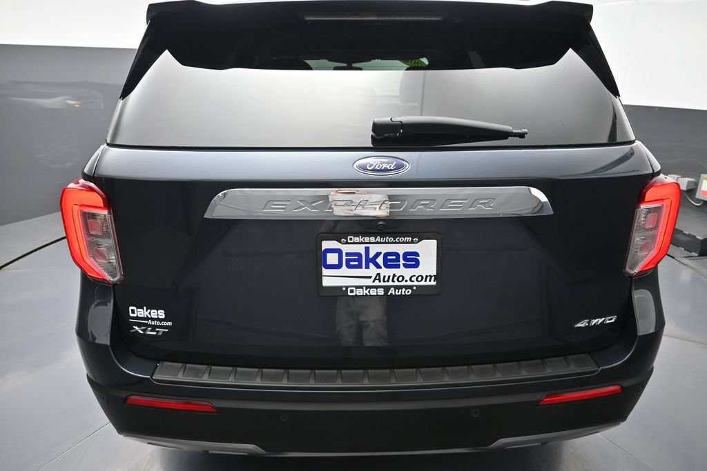 Used 2022 Ford Explorer XLT w/ Equipment Group 202A AWD/4WD image 33