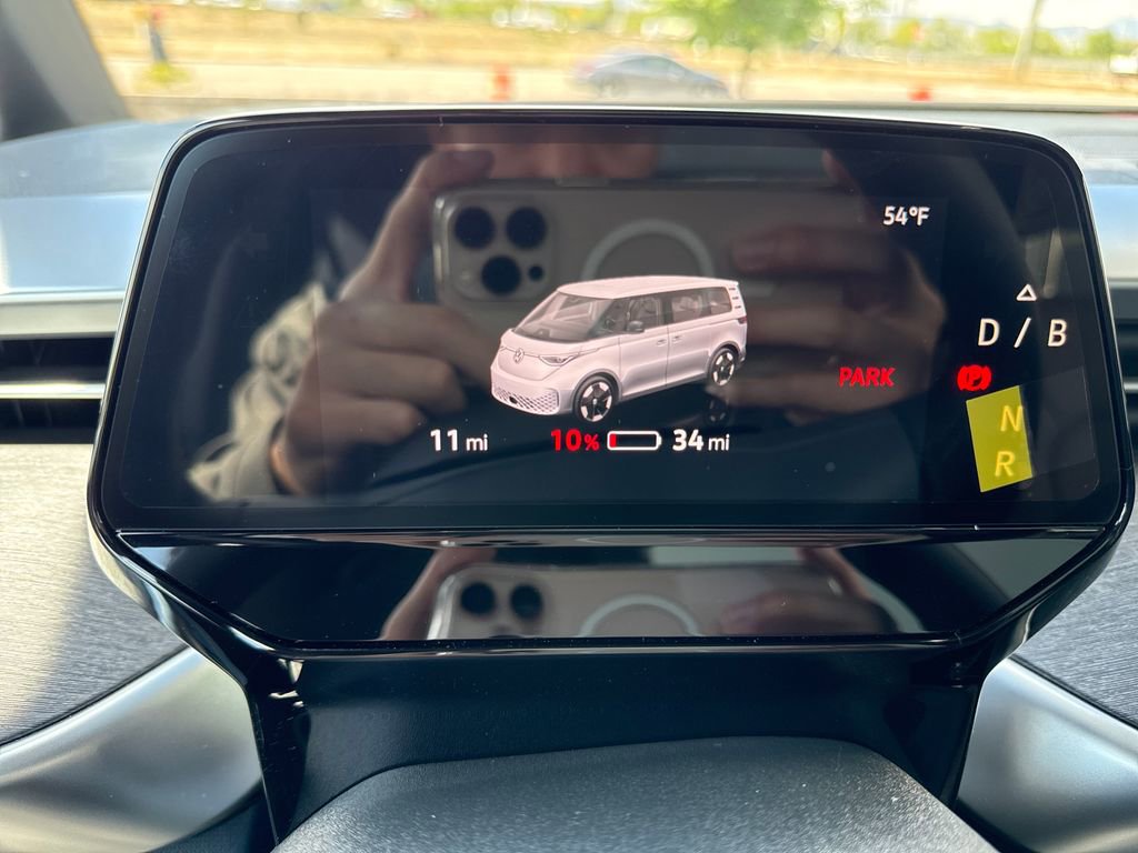 New 2025 Volkswagen ID. Buzz Pro S Plus AWD/4WD image 11