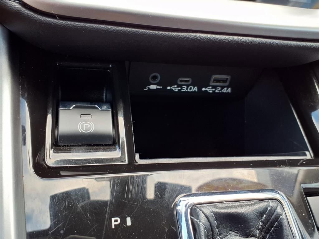 Used 2023 Subaru Outback Touring image 22
