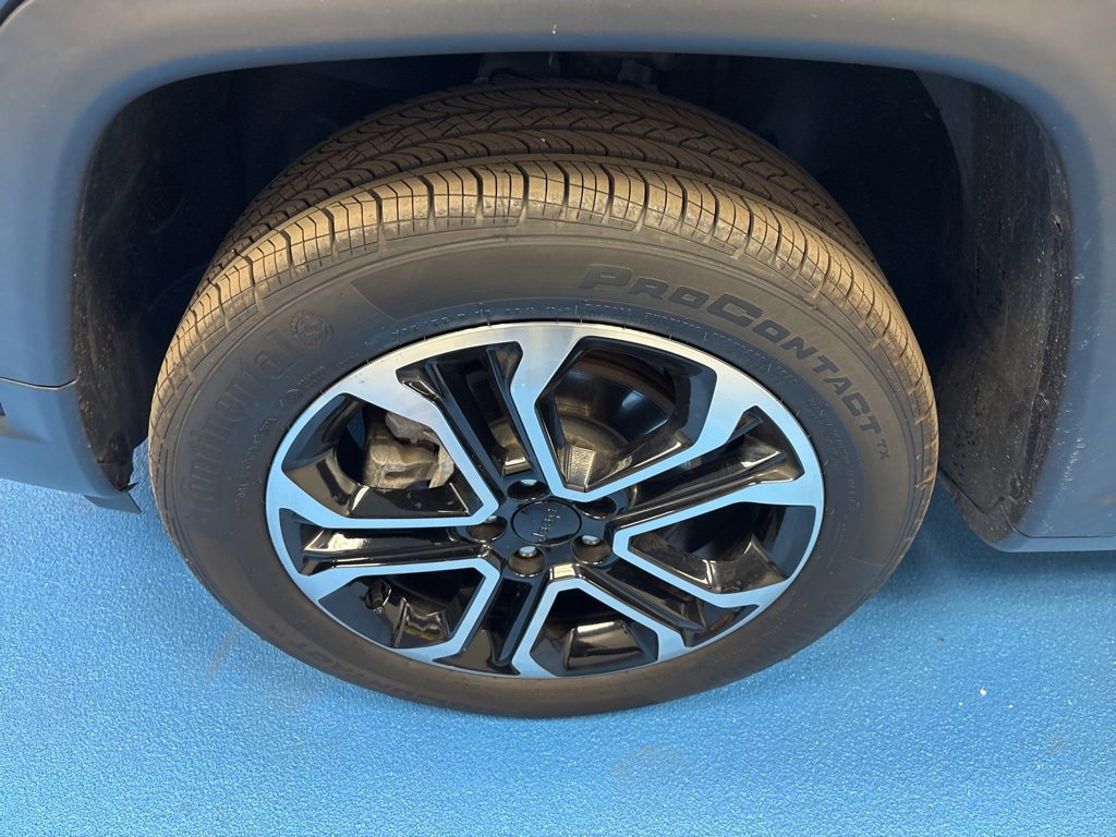 Used 2022 Jeep Compass Limited image 15