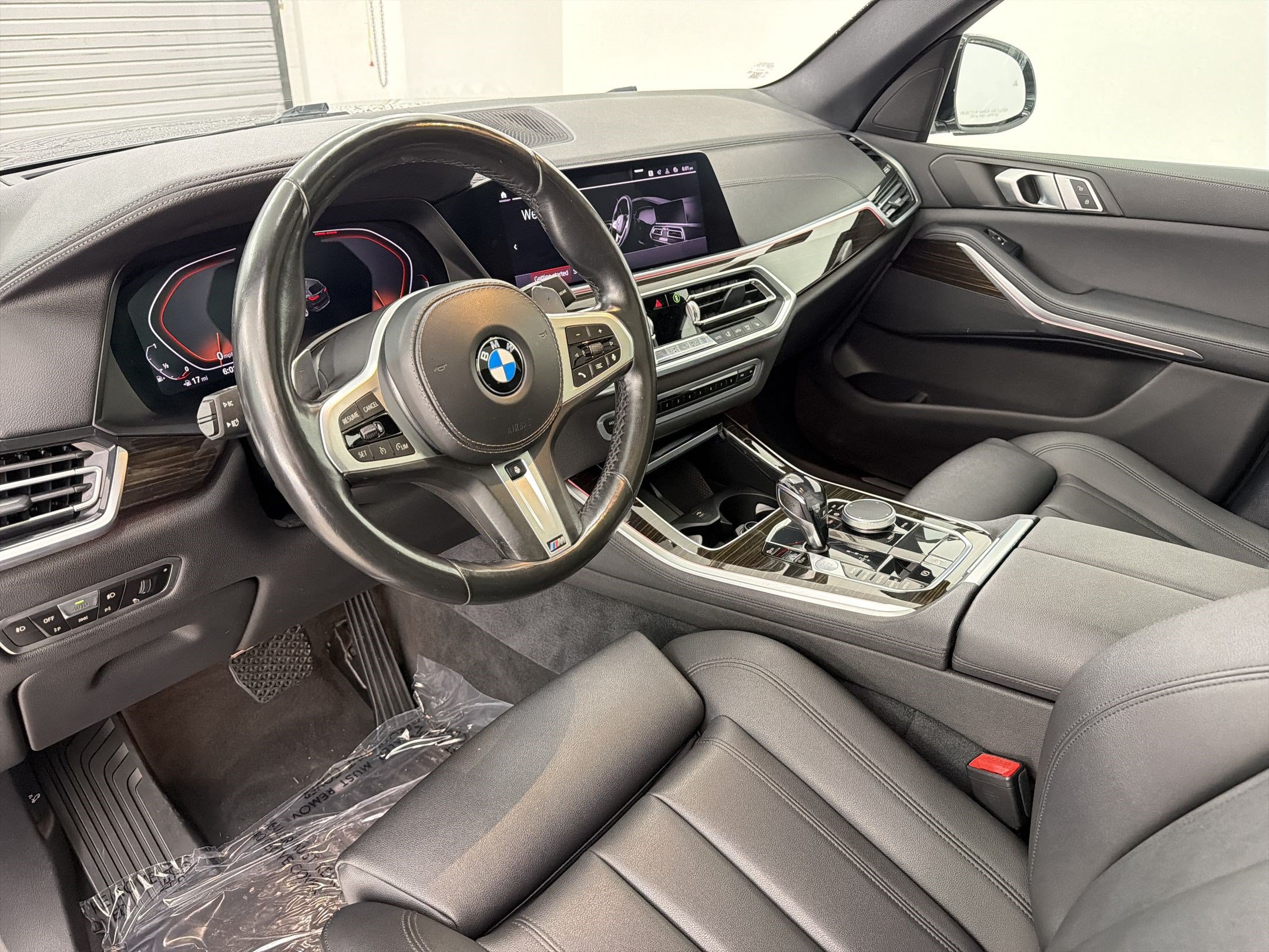 Used 2019 BMW X5 xDrive40i w/ Premium Package 2 AWD/4WD image 4