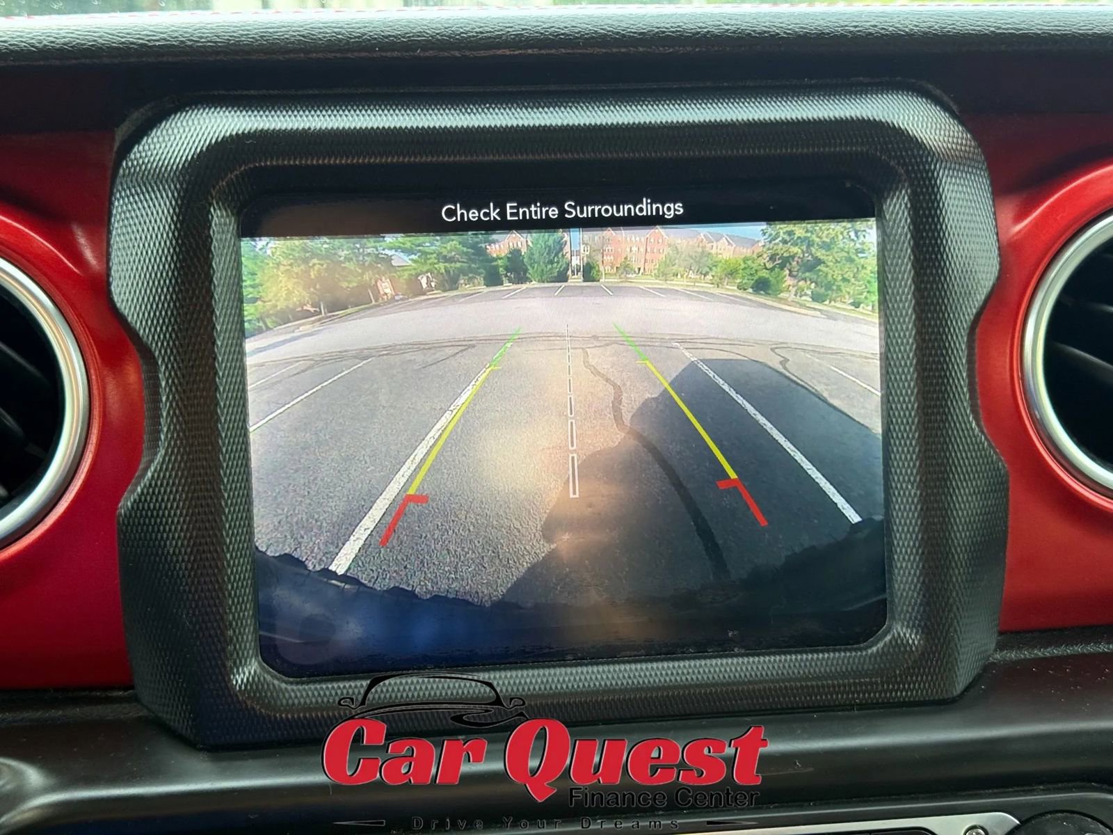 Used 2018 Jeep Wrangler Unlimited Rubicon w/ Dual Top Group image 27