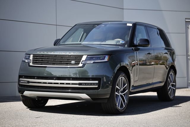 New 2026 Land Rover Range Rover Long Wheelbase SE