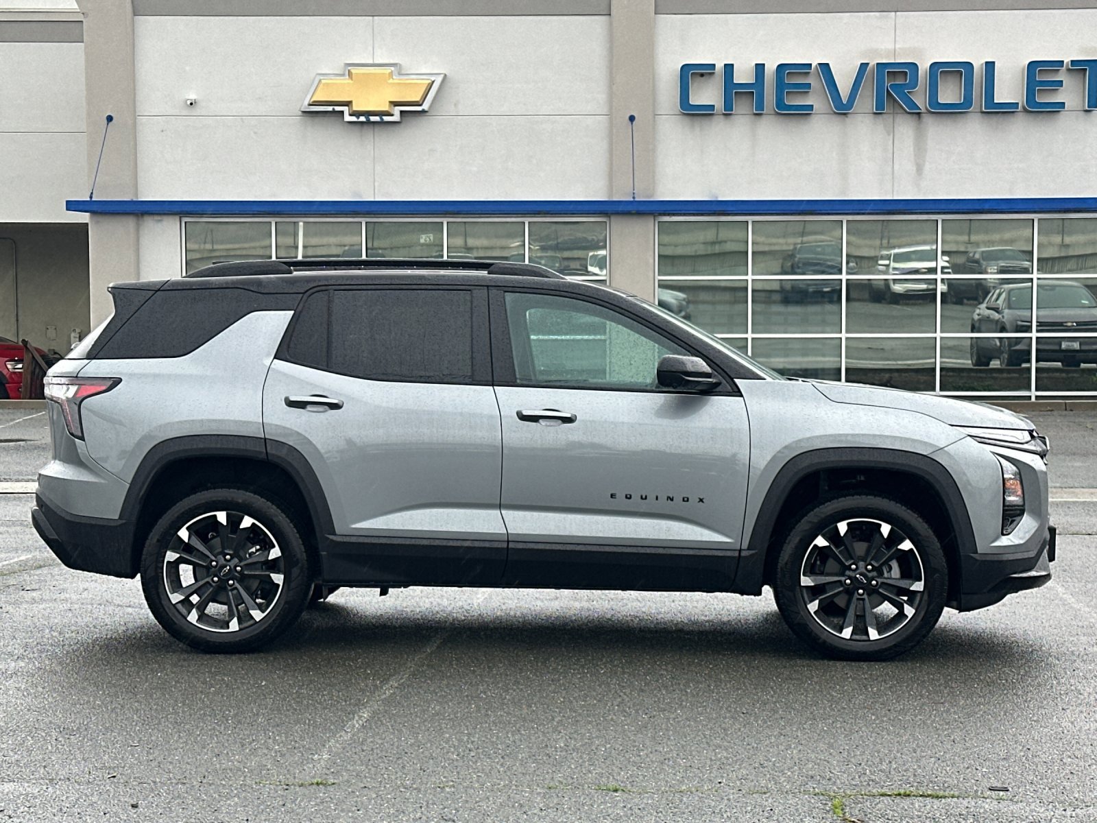 New 2026 Chevrolet Equinox RS w/ Safety and Technology Package image 3