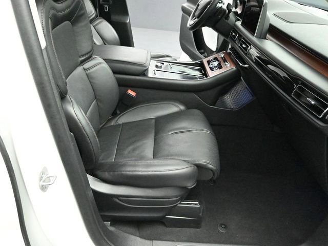 Used 2023 Lincoln Aviator Grand Touring w/ Equipment Group 301A image 25