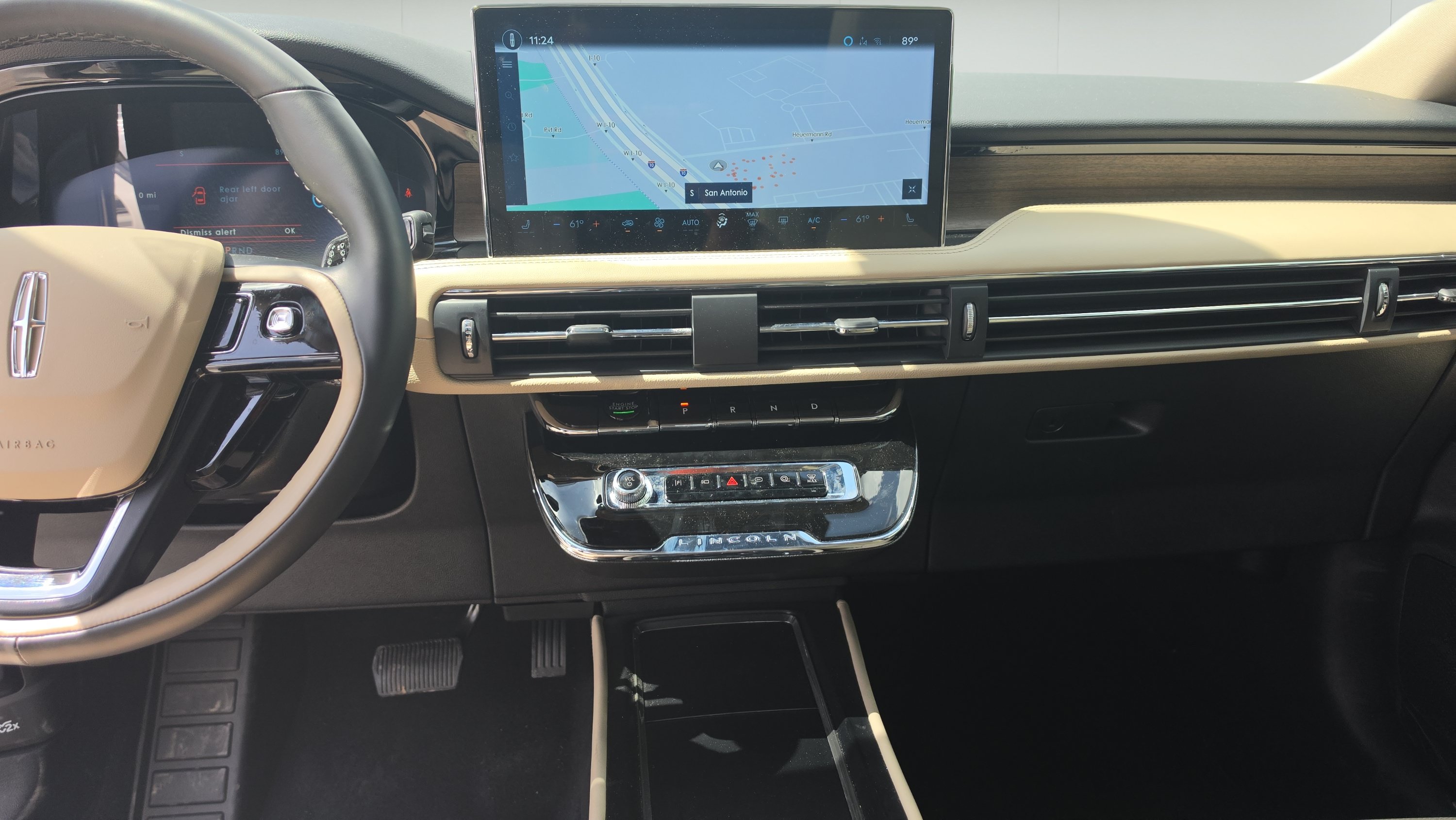 Used 2025 Lincoln Corsair Grand Touring AWD/4WD image 19