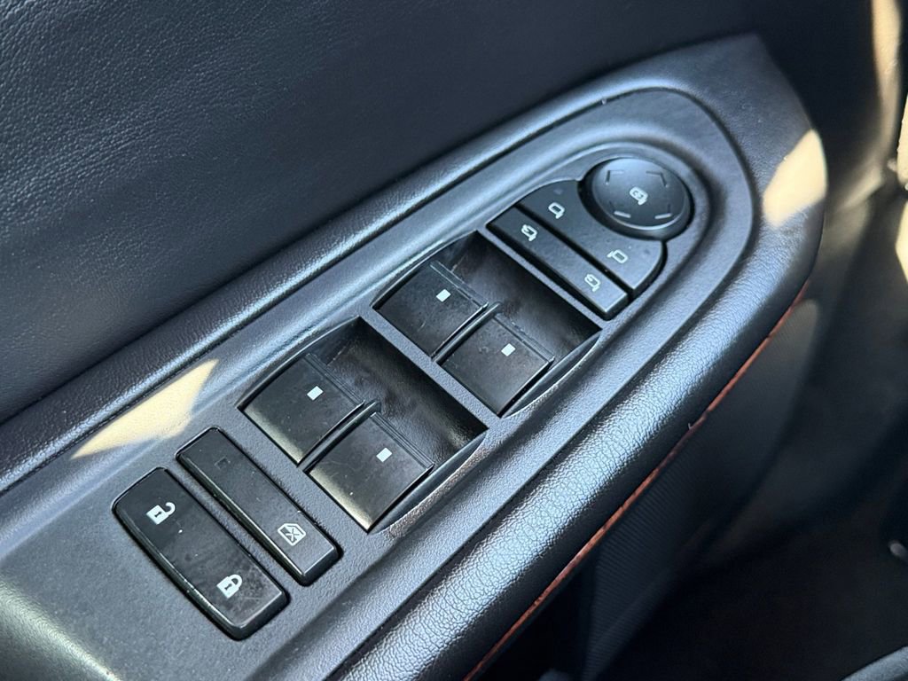 Used 2014 Chevrolet Traverse LTZ image 21