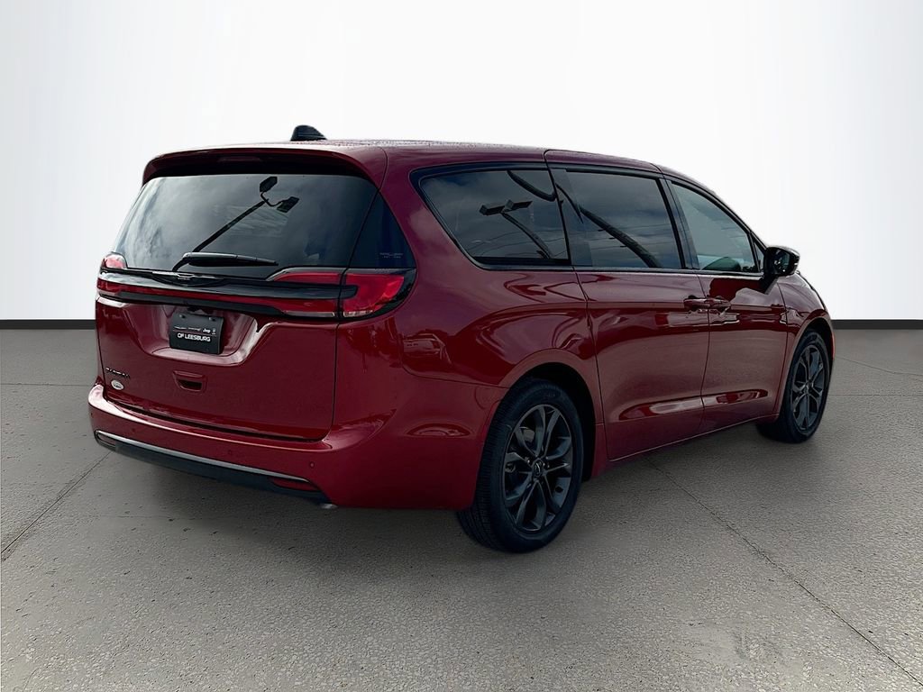 New 2026 Chrysler Pacifica Select FWD image 7