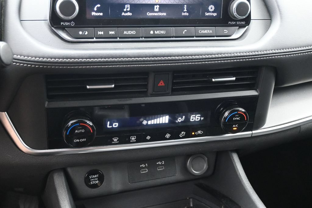 Used 2024 Nissan Rogue SV FWD image 18