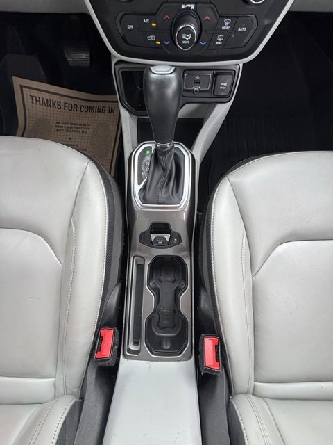 Used 2018 Jeep Renegade Limited image 20