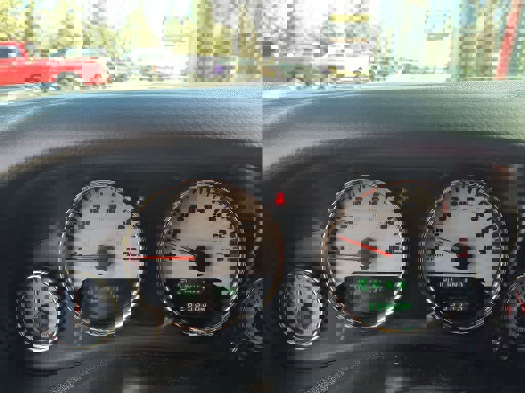 Used 2018 Jeep Wrangler Unlimited Sahara w/ Max Tow Package image 15