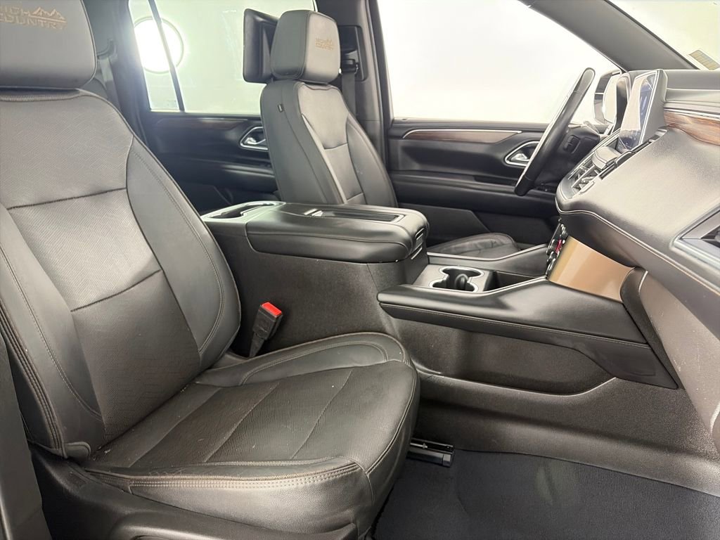 Used 2021 Chevrolet Suburban High Country AWD/4WD image 34