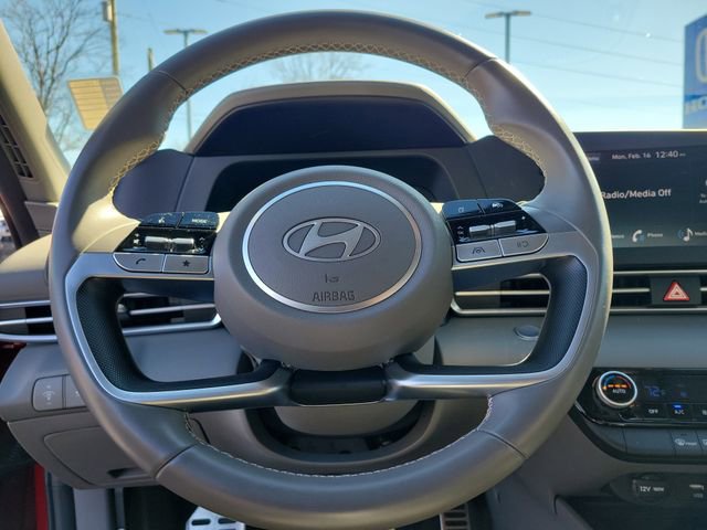 Used 2025 Hyundai Elantra Sport image 21