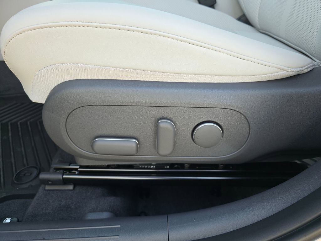 New 2026 Hyundai Kona Limited image 16