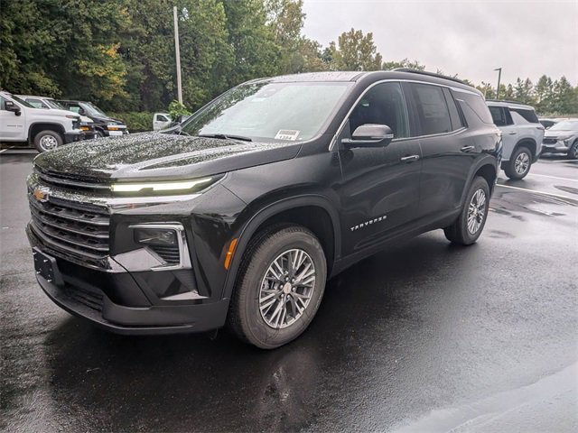 New 2026 Chevrolet Traverse LT w/ LPO, Floor Liner Package image 7