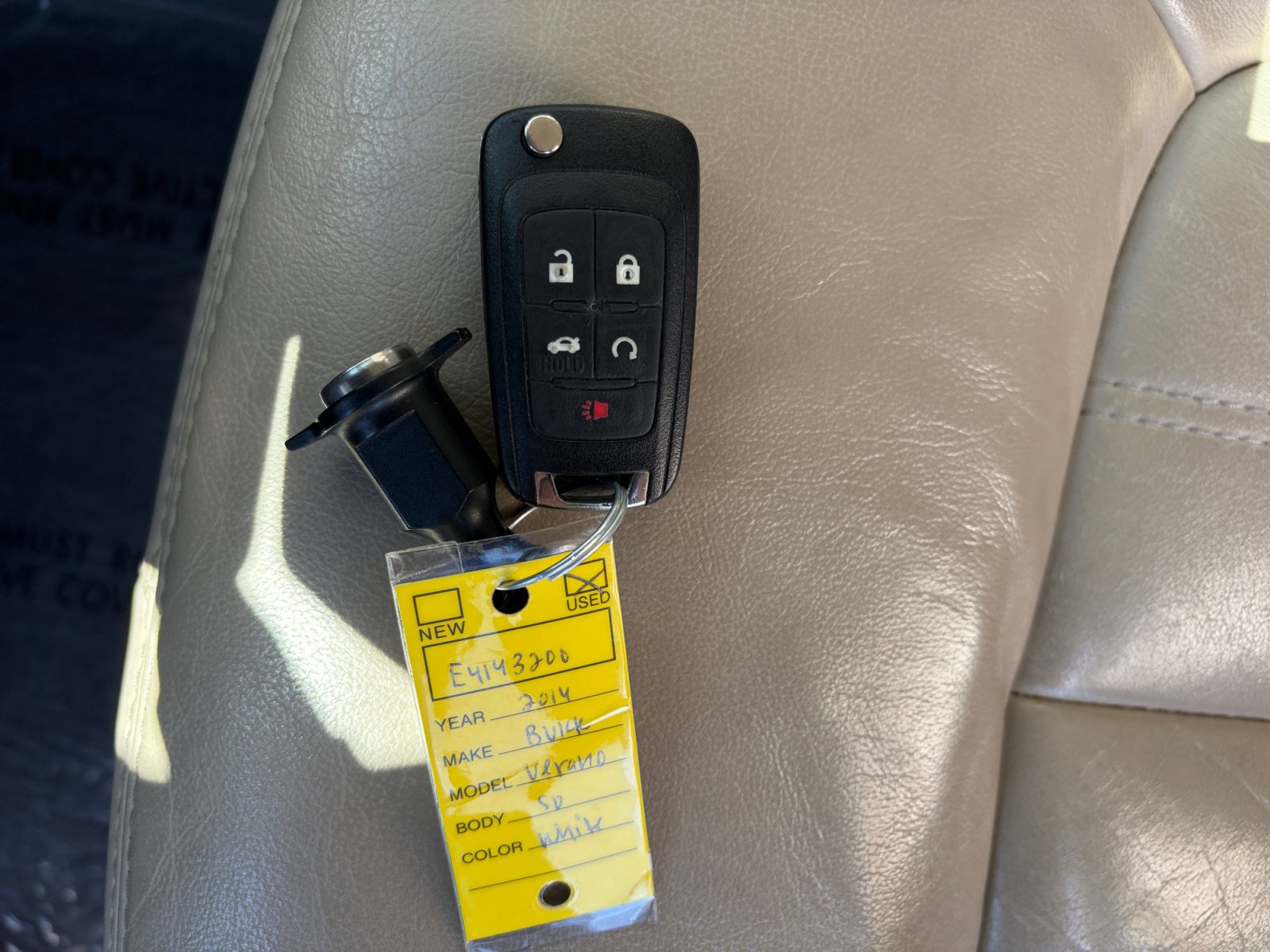 Used 2014 Buick Verano Premium FWD image 34