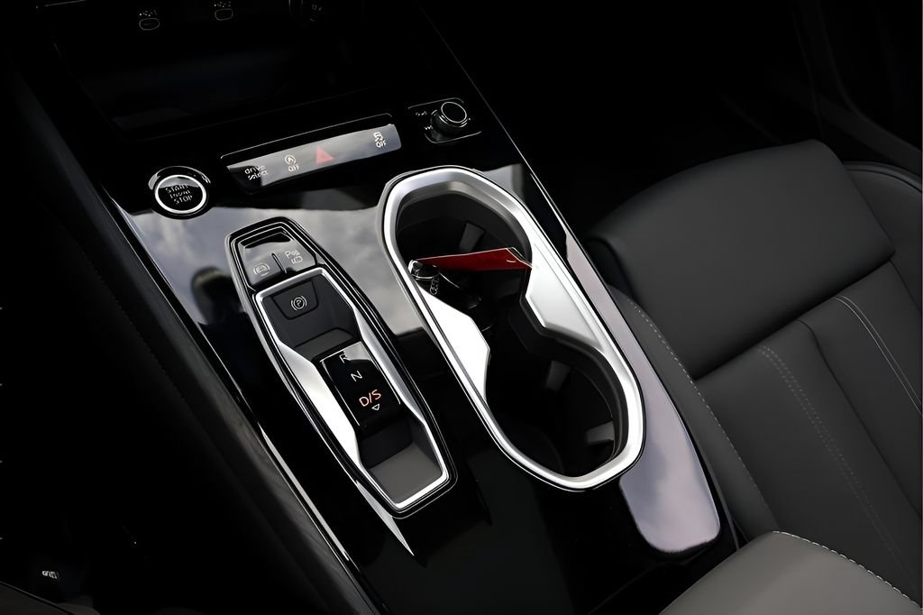 New 2026 Audi A6 Premium Plus AWD/4WD image 24