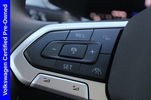 Used 2025 Volkswagen Taos SE w/ Panoramic Sunroof Package image 30
