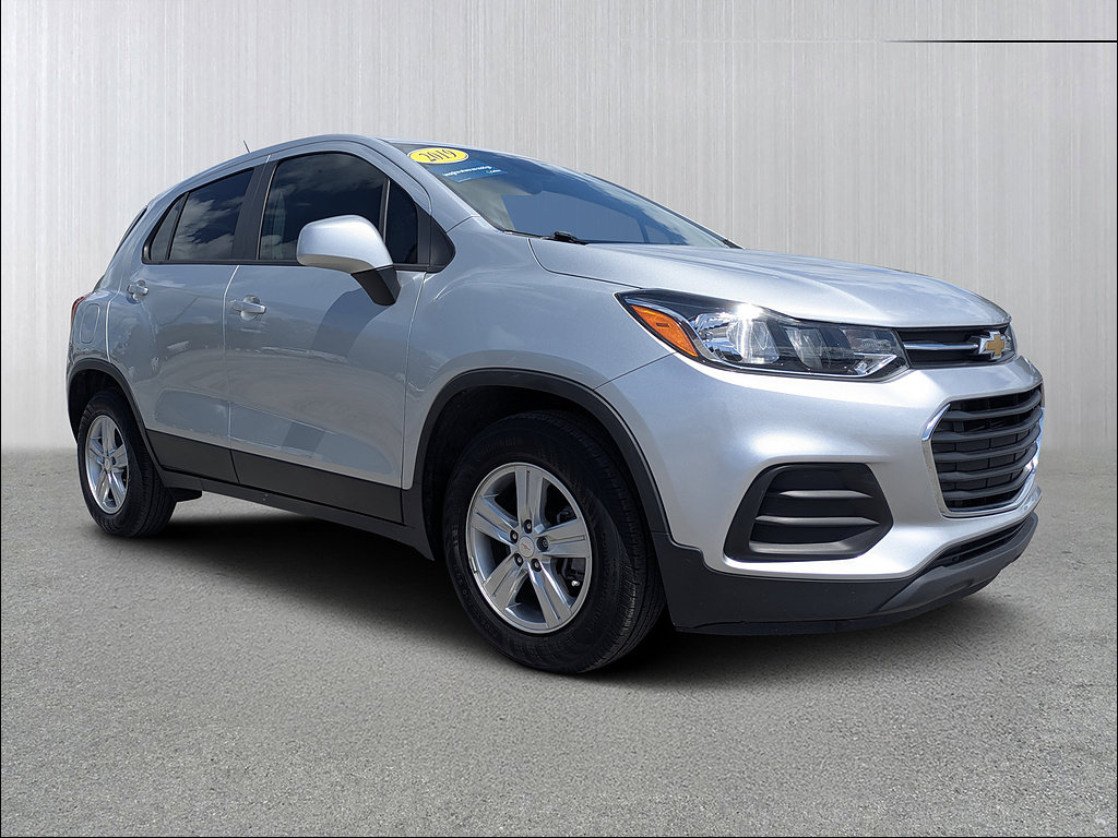 Used 2019 Chevrolet Trax LS w/ Tint and Cruise Package