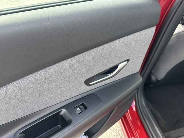 Certified 2024 Hyundai Elantra Limited FWD image 13