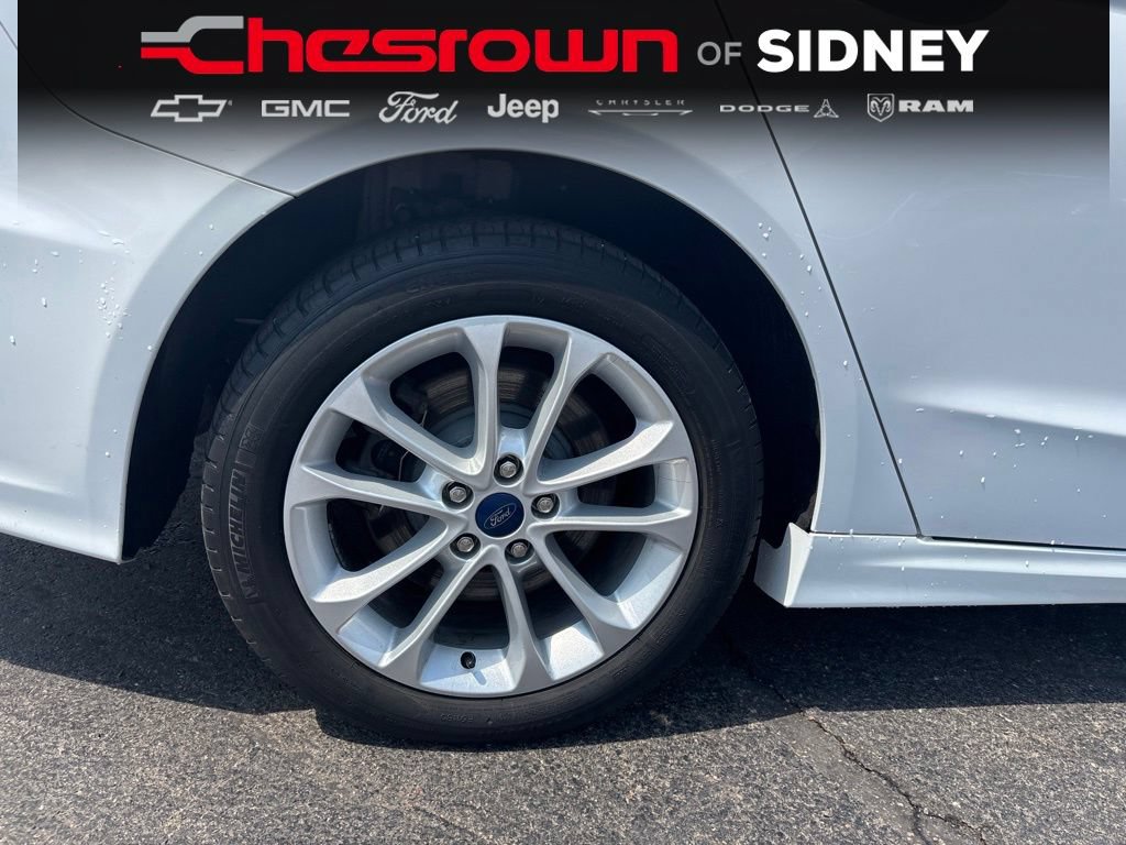 Used 2020 Ford Fusion Energi Titanium FWD image 11