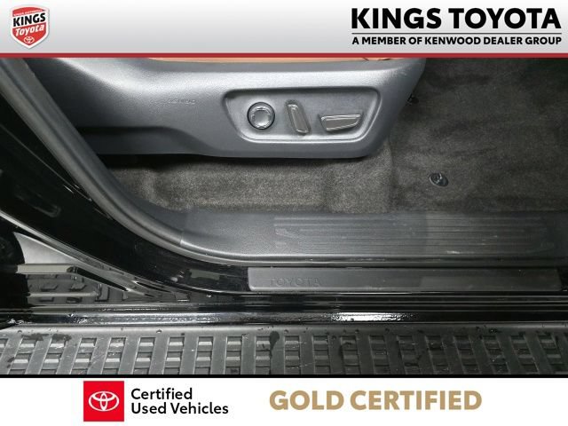 Certified 2025 Toyota 4Runner Limited AWD/4WD image 8